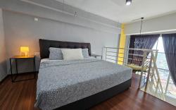 Duplex*Airport 6.5km*Setia Spice 2.1km*USM 2.5km*