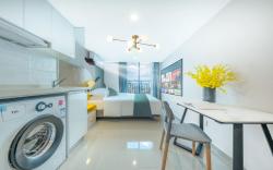 Manfei Apartment (Foshan Nanhai Baide Plaza Branch)