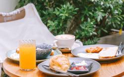 Sathiti Cafe & Bed
