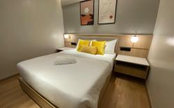 32 E #Home Sleep Home Couple Suite 