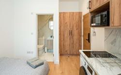 Deluxe Double Studio F2 - Maida Vale!
