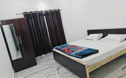 Group Stay: Non-AC Room Near IIM