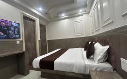 Hotel Shree Guru Near New Delhi Railway Station