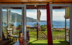 Cozy House with Amazing View and Unique Outdoor!