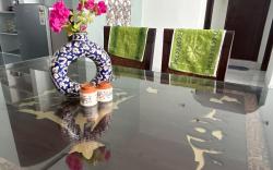 Serenity Penthouse 2Bed w/ AC & Free Parking