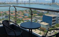 Monarchy Luxury Serviced Apartments – By Charm VN