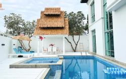 Two Poolvilla Pattaya Private Pool Family Pool