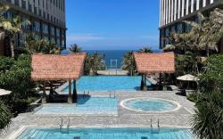 Mandala Oceanfront Driftwood Resort