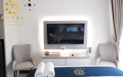 Royal Suites Studio 28QQ | Citra Plaza Nagoya Apt
