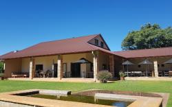 Esther's Country Lodge