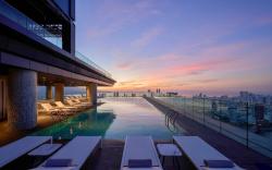 Courtyard Danang Han River