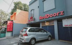 RedDoorz near RSUD Koja