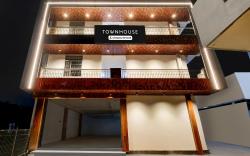 Townhouse Sarai Metro Station Formerly Palla