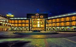 Hotel Mechi Crown