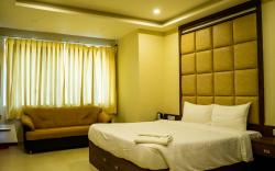 KING'S CROWN HOTEL
