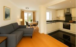 4-Bed Home in Maidenhead/WiFi/Close to M25 & M4