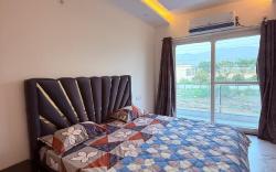 Your Happy Home | Cosy 2 BHK with Ganga View