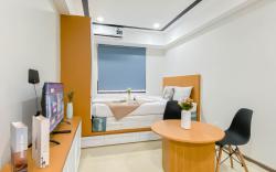 Cozy Living Studio Room Meikarta Apt By Travelio