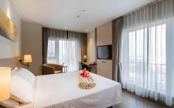 Home Inn Plus Yantai Mixc Yanda Seaside Bathing Beach
