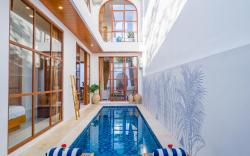 Villa w/ Swings, Pool & Rooftop |30 min to Airport
