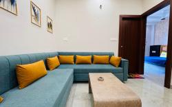 Home Escape 1BHK Bliss with Balcony Near Mahalaxmi