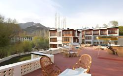 Omasila Hotel