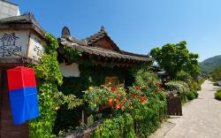 Gyodong Salrae Guesthouse