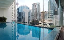 201 Bukit Bintang 2BR | KL Tower Infinity Pool