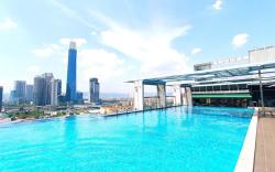 D1 Dmajestic | 118 Tower & KLCC Pool View