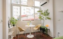 Cozy & Airy 2 Bedrooms 1WC Balcony Hoan Kiem Lake