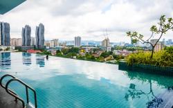Entire Apartment in Kuala Lumpur, Infinity Pool!!
