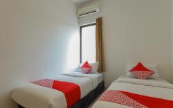 SUPER OYO 866 Idola Residence