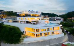 Pohang T-Bay Pool Villa