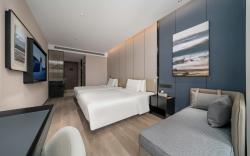 Atour Hotel Cixi Shanglinfang Yintai Department Store