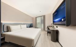 Atour Light Hotel Wuhan Jianghan Road Xunlimen Metro Station