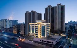 Atour Hotel Qingdao Central Business District Ningxia Road