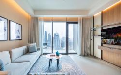 Sky Symphony 3BR Address Opera I by Meerak
