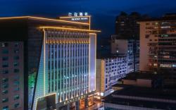 RANZ Hotel (Chongqing Wanzhou Wanda Plaza Gaosuntang Pedestrian Street Branch)