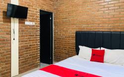 RedDoorz near Jalan Malioboro Area
