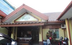 Shabrina Homestay Syariah