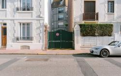 High-end 2 bedroom duplex with parking Place Morny