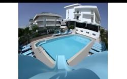 Family Hotel Antibes -50m dal mare -