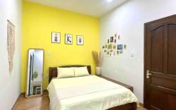 PINA * Yellow room with KING bed