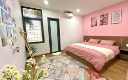 PINA * PINK room with King bed