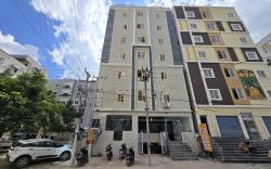 Om Sri Vigneshwara Palani Grand Hotel