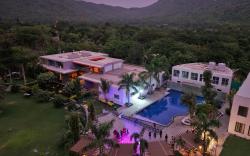 Valencia Club Abu - Resort In Abu