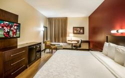 Red Roof PLUS+ Raleigh Downtown - NCSU/Conv Center