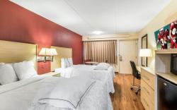 Red Roof PLUS+ Nashville North - Goodlettsville