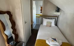 Rwts-rooms and resto