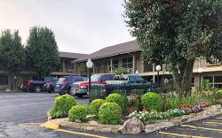 Charles Wesley Motor Lodge Broken Bow